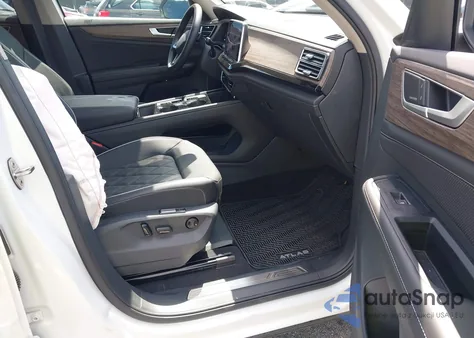 2025 Volkswagen Atlas 2.0T Sel Premium R-Line from USA, damaged, VIN 1V2FR2CA2SC515257